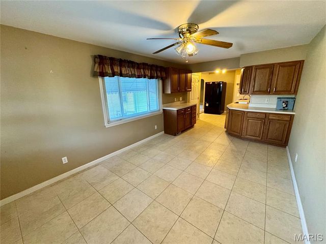 9633 Echo Lane, Overland, MO 63114