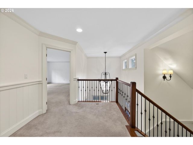 4054 CANAL WOODS Ct, Lake Oswego, OR 97034