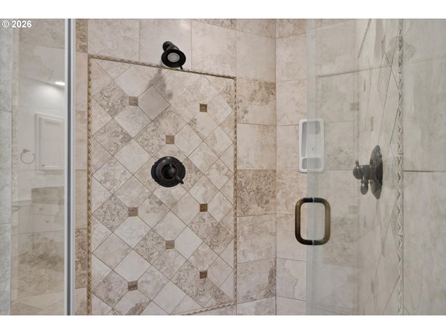 4054 CANAL WOODS Ct, Lake Oswego, OR 97034