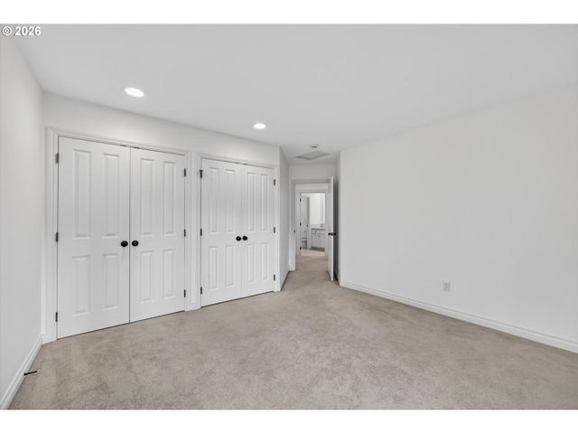 4054 CANAL WOODS Ct, Lake Oswego, OR 97034