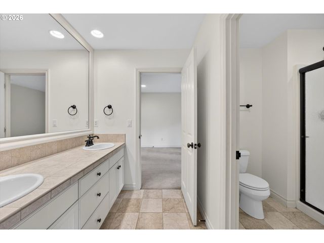 4054 CANAL WOODS Ct, Lake Oswego, OR 97034