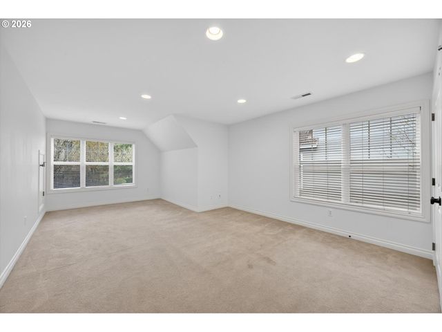 4054 CANAL WOODS Ct, Lake Oswego, OR 97034