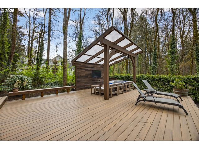 4054 CANAL WOODS Ct, Lake Oswego, OR 97034