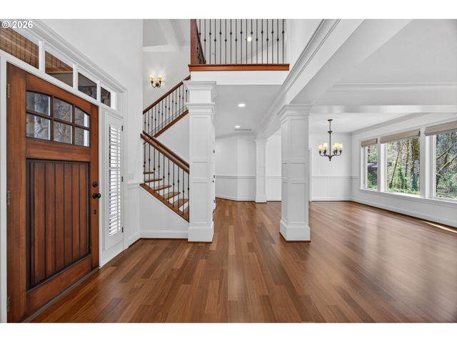 4054 CANAL WOODS Ct, Lake Oswego, OR 97034