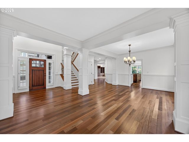 4054 CANAL WOODS Ct, Lake Oswego, OR 97034