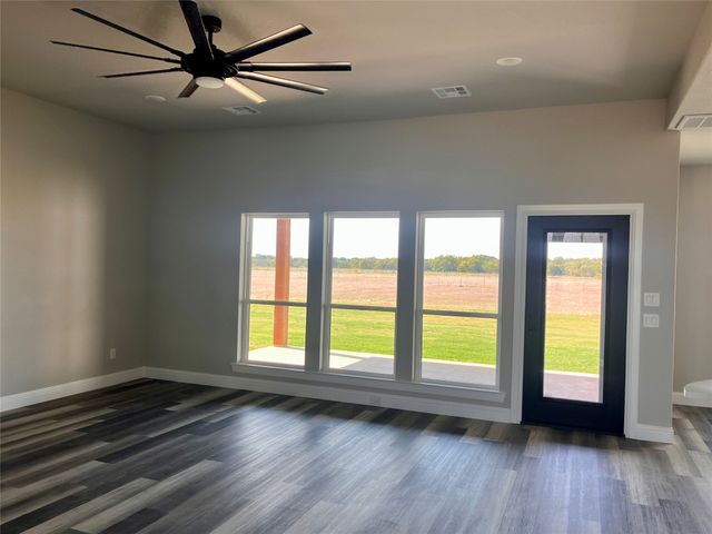 1404 Dixie Estates Way, Whitesboro, TX 76273