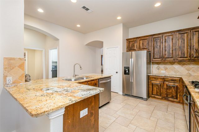 1030 Finsbury Lane, Forney, TX 75126