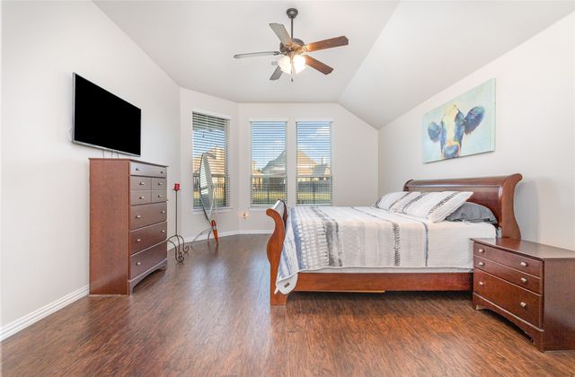 1030 Finsbury Lane, Forney, TX 75126