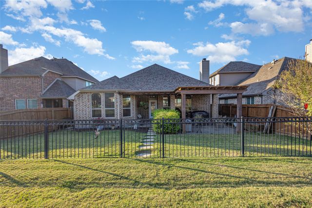 1030 Finsbury Lane, Forney, TX 75126