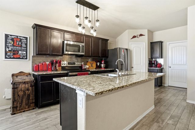 401 Citation Lane, Ponder, TX 76259
