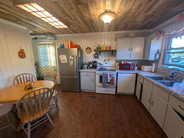 1075 Gratz Road, Owenton, KY 40359