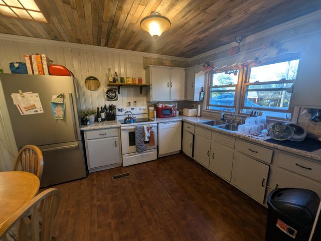 1075 Gratz Road, Owenton, KY 40359