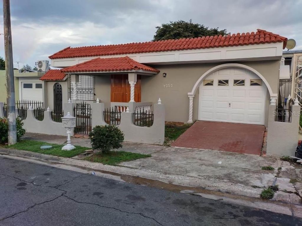 Image 1 of property listing at Y277 CALLE 24, Bayamon, PR 00957
