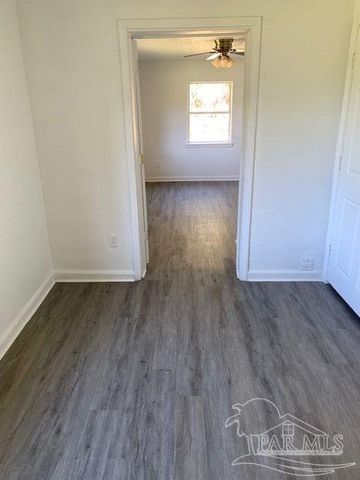 34 Besma Dr, Pensacola, FL 32506