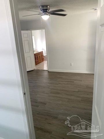 34 Besma Dr, Pensacola, FL 32506