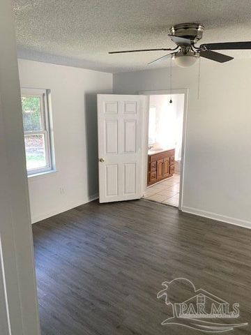 34 Besma Dr, Pensacola, FL 32506