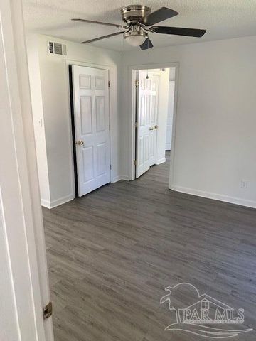 34 Besma Dr, Pensacola, FL 32506