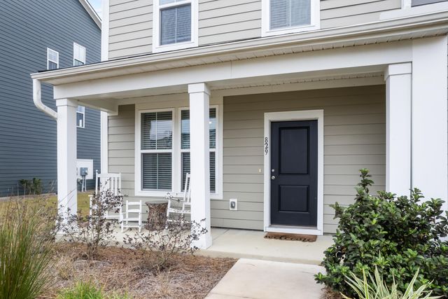 829 Recess Point Drive, Moncks Corner, SC 29461