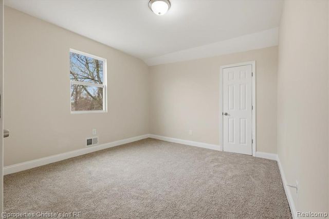 16596 Santa Rosa Drive, Detroit, MI 48221