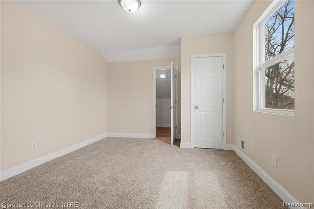 16596 Santa Rosa Drive, Detroit, MI 48221