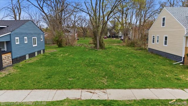 16596 Santa Rosa Drive, Detroit, MI 48221