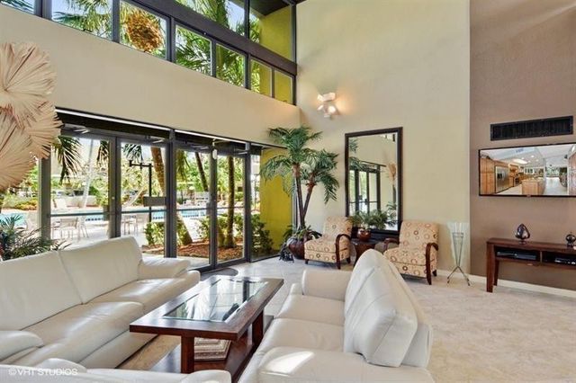 1100 SE 5th Court 55, Pompano Beach, FL 33060