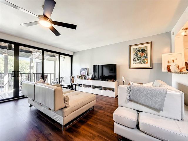 1100 SE 5th Court 55, Pompano Beach, FL 33060