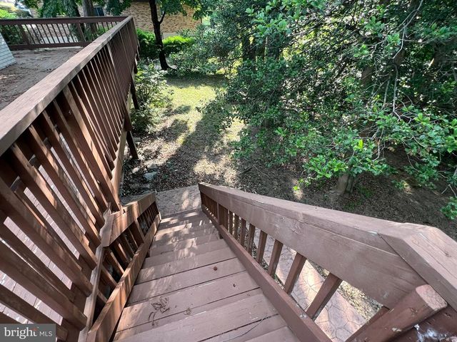 5136 SUNSET DR, Harrisburg, PA 17112