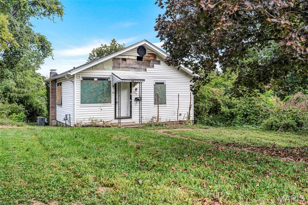 313 Northridge Drive, St Louis, MO 63137