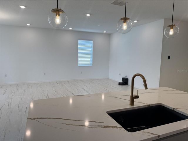 279 SUNFISH DRIVE DRIVE, Winter Haven, FL 33881