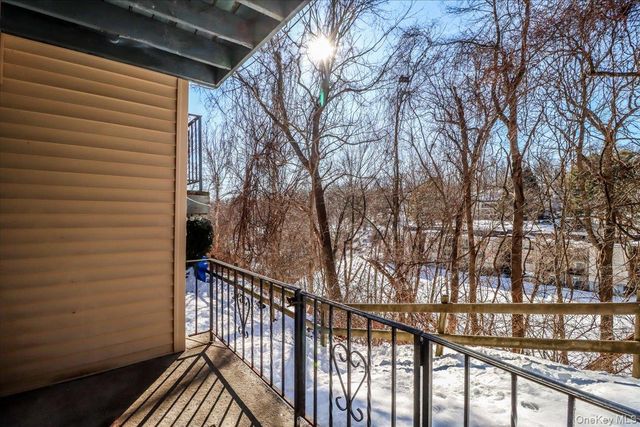 615 Fox Run Lane, Carmel, NY 10512