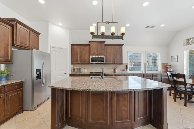 2970 PRAIRIE BLF, Seguin, TX 78155