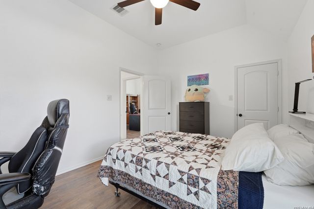 2970 PRAIRIE BLF, Seguin, TX 78155