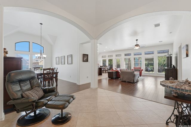 2970 PRAIRIE BLF, Seguin, TX 78155