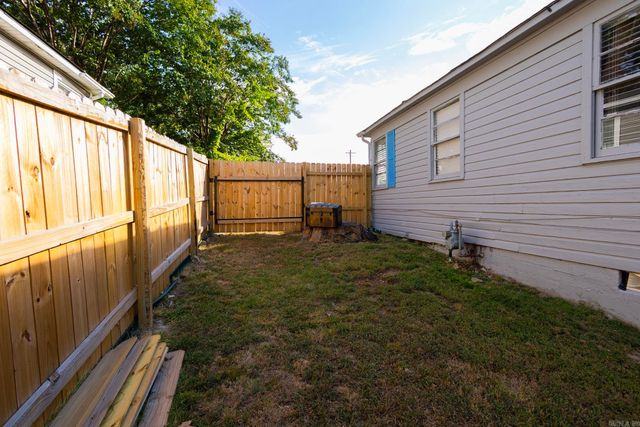 6720 Rockwood Rd, Little Rock, AR 72207