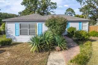 6720 Rockwood Rd, Little Rock, AR 72207