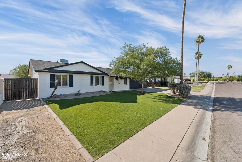 13842 N 37TH Way, Phoenix, AZ 85032 — photo 3