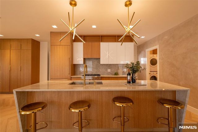 155 Waldo Place, Englewood, NJ 07631