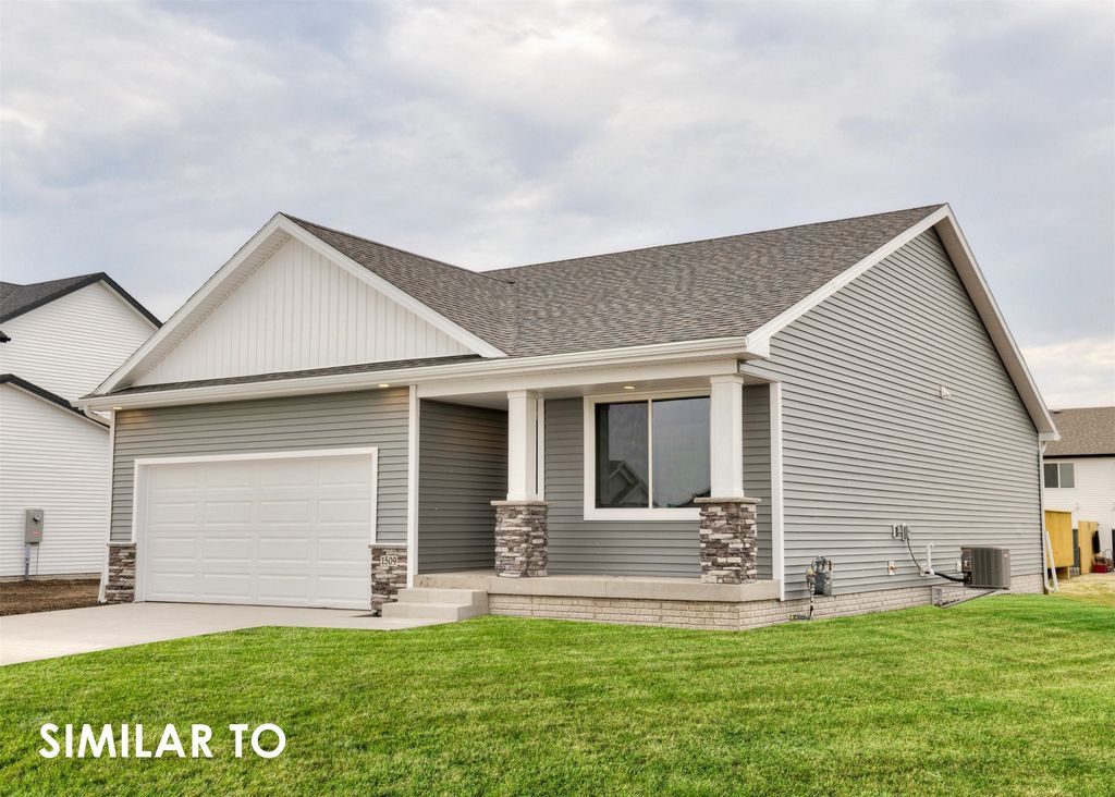 2913 Myron Street, Norwalk, IA 50211
