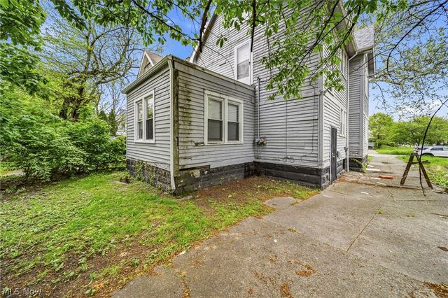 10022 Adams Avenue, Cleveland, OH 44108