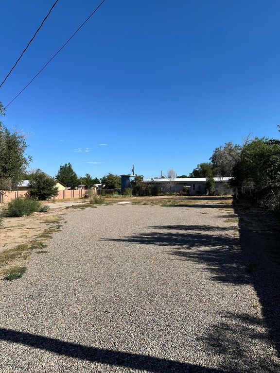 525 NIAGARA Road NE, Albuquerque, NM 87113