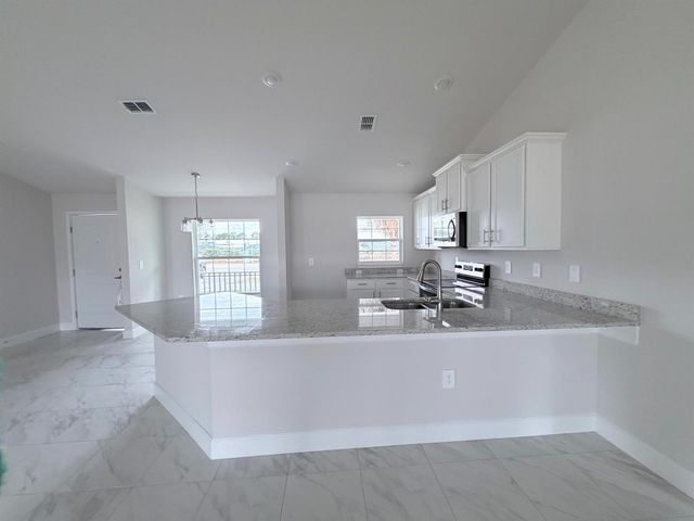 7908 Banyan Street, Fort Pierce, FL 34951