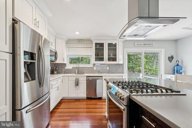 7 S CAROLINA RD, Browns Mills, NJ 08015