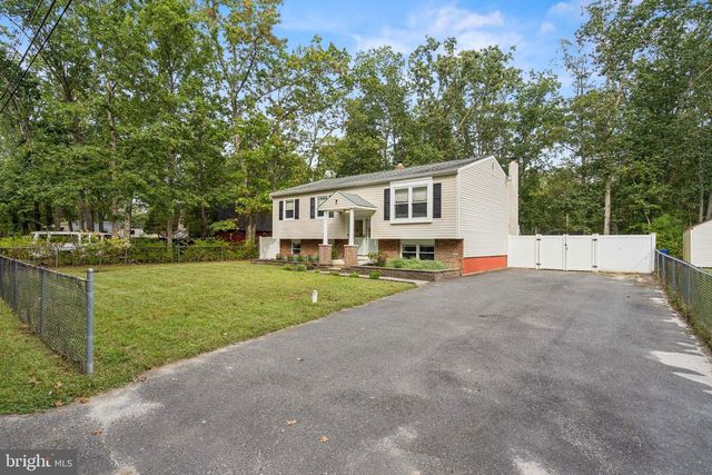 7 S CAROLINA RD, Browns Mills, NJ 08015