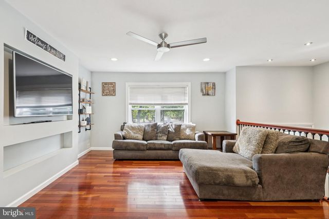 7 S CAROLINA RD, Browns Mills, NJ 08015