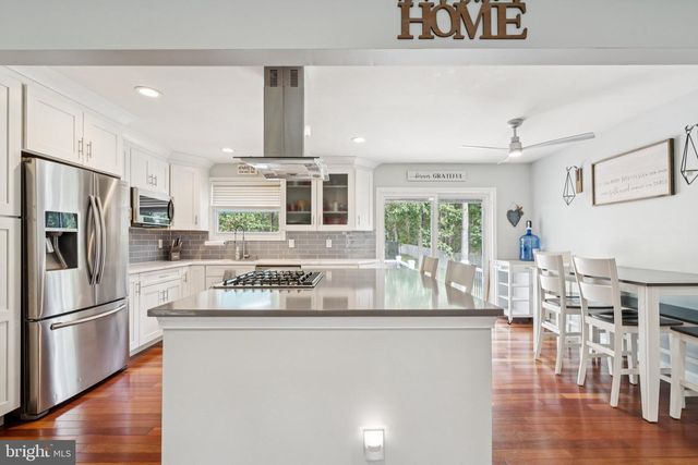 7 S CAROLINA RD, Browns Mills, NJ 08015