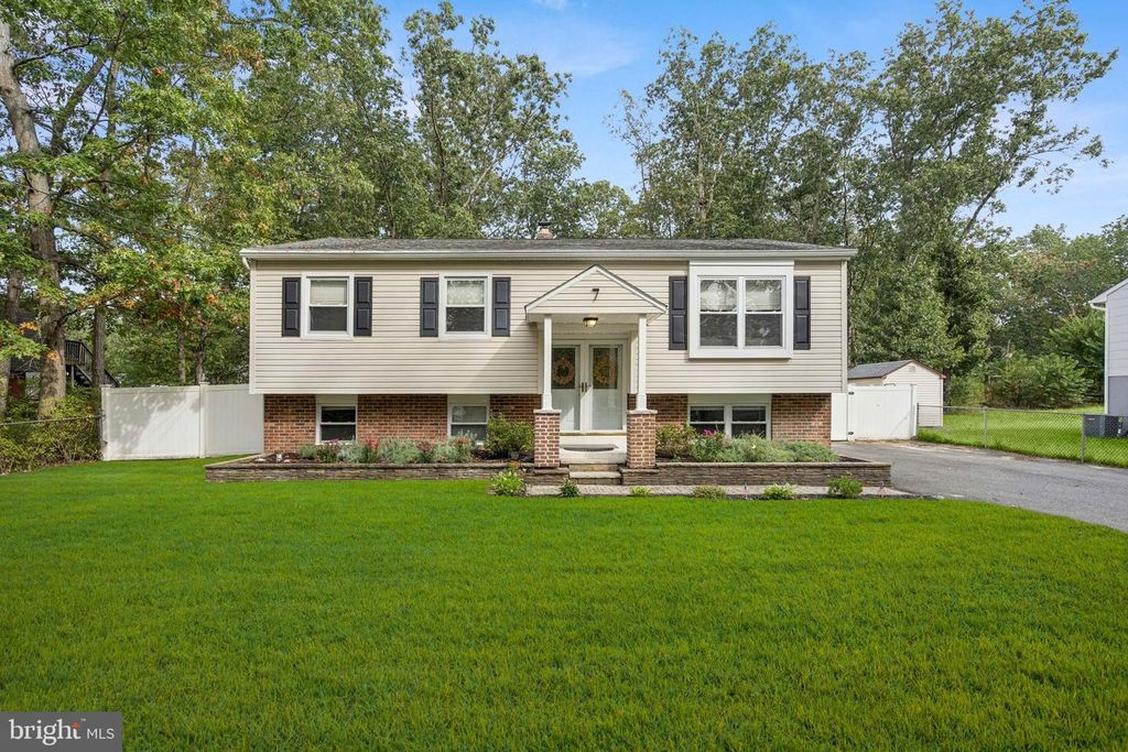 7 S CAROLINA RD, Browns Mills, NJ 08015