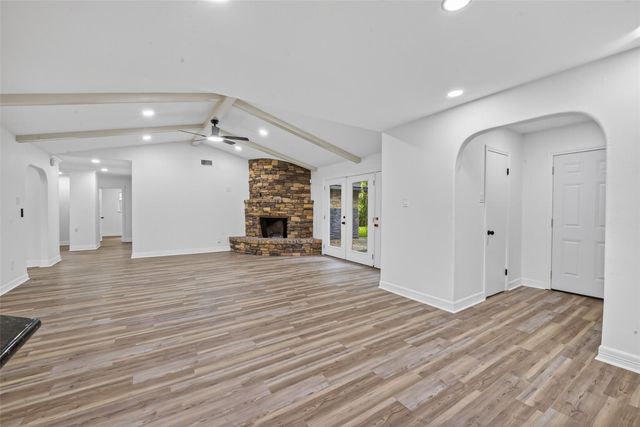 7615 Braesdale Lane, Houston, TX 77071