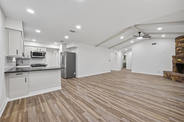 7615 Braesdale Lane, Houston, TX 77071