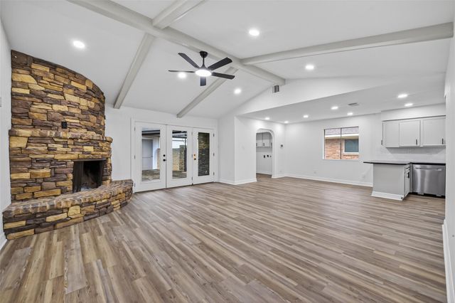 7615 Braesdale Lane, Houston, TX 77071